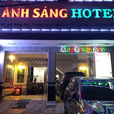 Khach San Anh Sang 호텔 껀터 외부 사진