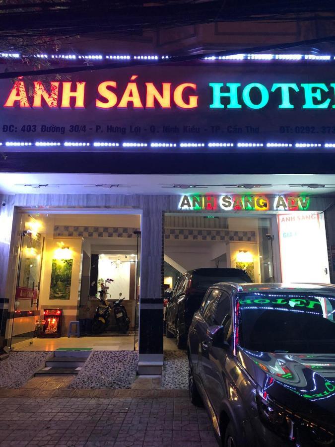 Khach San Anh Sang 호텔 껀터 외부 사진
